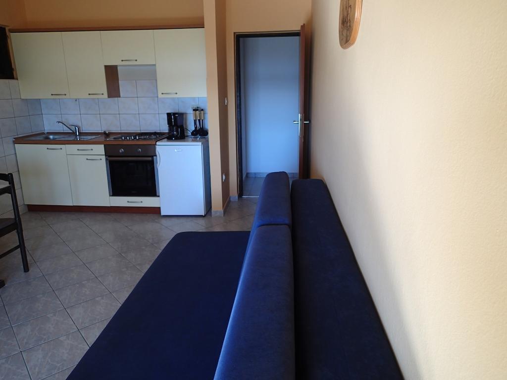 Apartments Felicce Banjol Habitación foto